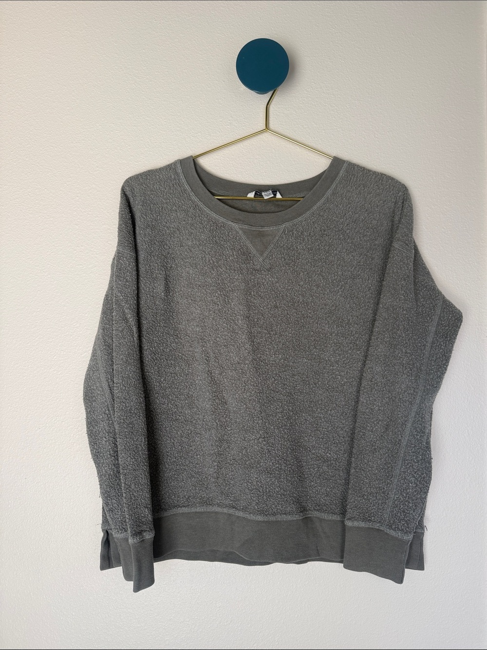 American Eagle Outfitters Gray Crewneck Terry Sweatshirt